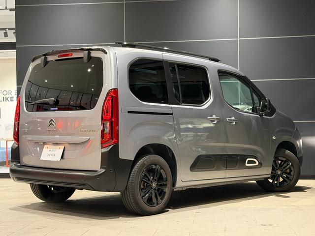 ベルランゴ シャイン　ブルーＨＤｉ　新車保証継承／ガラストップルーフ／ＥＴＣ／ＡＣＣ／ＢＳＭ／バックモニター／サイドモニター／前後コーナーセンサー／アップルカープレイ＆アンドロイドオート／レーンキープアシスト／オートマチックハイビーム（12枚目）