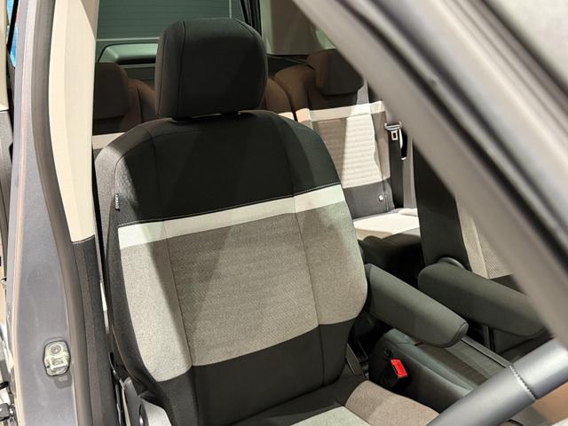 ベルランゴ シャイン　ブルーＨＤｉ　新車保証継承／ガラストップルーフ／ＥＴＣ／ＡＣＣ／ＢＳＭ／バックモニター／サイドモニター／前後コーナーセンサー／アップルカープレイ＆アンドロイドオート／レーンキープアシスト／オートマチックハイビーム（54枚目）