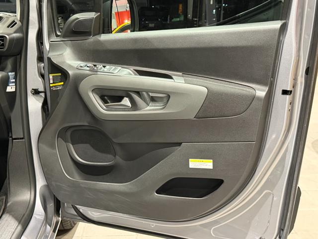 ベルランゴ シャイン　ブルーＨＤｉ　新車保証継承／ガラストップルーフ／ＥＴＣ／ＡＣＣ／ＢＳＭ／バックモニター／サイドモニター／前後コーナーセンサー／アップルカープレイ＆アンドロイドオート／レーンキープアシスト／オートマチックハイビーム（56枚目）