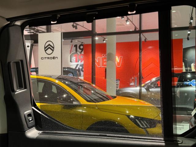 ベルランゴ シャイン　ブルーＨＤｉ　新車保証継承／ガラストップルーフ／ＥＴＣ／ＡＣＣ／ＢＳＭ／バックモニター／サイドモニター／前後コーナーセンサー／アップルカープレイ＆アンドロイドオート／レーンキープアシスト／オートマチックハイビーム（61枚目）