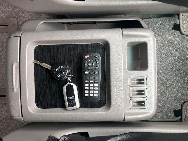 アルファードＶ ＡＳ　ＨＤＤナビ地デジＴＶ　バックカメラ　両側パワースライドドア　ＥＴＣ　リアフリップダウンモニター　タイミングチェーン　スマートドアロック　８人乗り　Ｗエアコン　キセノンヘッドライト（18枚目）