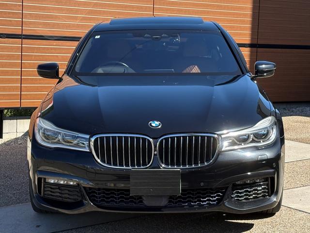 ７シリーズ ７４０ｉ　Ｍスポーツ　車検令和９年７月迄　コニャック革シート　マッサージ　シートヒーター　シートクーラー　サンルーフ　３６０度カメラ　電動トランク　フルセグＴＶ（走行中視聴可能）　ハーマンカードンスピーカー　緊急ブレーキ（5枚目）