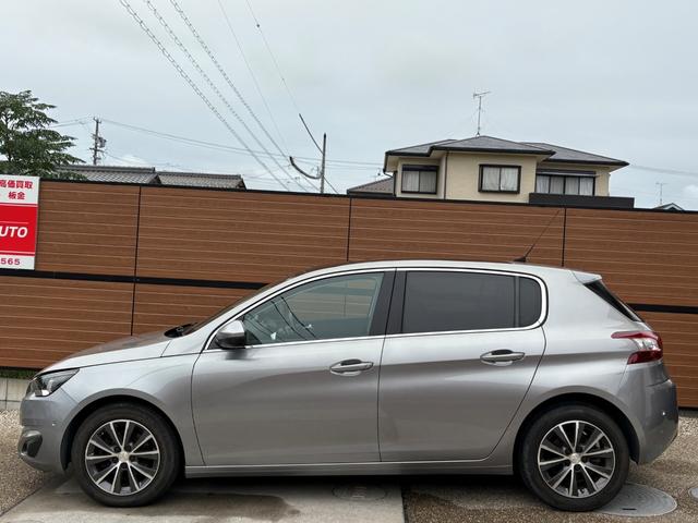 ３０８ シエロ　走行２．９万ｋｍ　毎年ディーラー整備　ワンオーナー　パノラミックガラスルーフ　ハーフレザーシート　マッサージ　ＬＥＤヘッドライト　バックカメラ　Ｂｌｕｅｔｏｏｔｈ接続　ＤＥＮＯＮスピーカー　ＥＴＣ（12枚目）