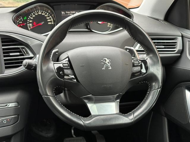 ３０８ シエロ　走行２．９万ｋｍ　毎年ディーラー整備　ワンオーナー　パノラミックガラスルーフ　ハーフレザーシート　マッサージ　ＬＥＤヘッドライト　バックカメラ　Ｂｌｕｅｔｏｏｔｈ接続　ＤＥＮＯＮスピーカー　ＥＴＣ（39枚目）