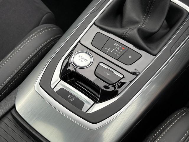 ３０８ シエロ　走行２．９万ｋｍ　毎年ディーラー整備　ワンオーナー　パノラミックガラスルーフ　ハーフレザーシート　マッサージ　ＬＥＤヘッドライト　バックカメラ　Ｂｌｕｅｔｏｏｔｈ接続　ＤＥＮＯＮスピーカー　ＥＴＣ（49枚目）