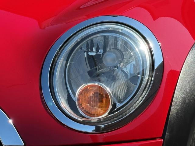 MINI ワン 後期型 車検2年付き 禁煙車 ポータブルナビ 地デジTV(走行中視聴可) CD プライバシーガラス 電動格納ドアミラー ETC フォグライト キーレス スペアキー プッシュスタート 純正アルミホイール(16枚目)