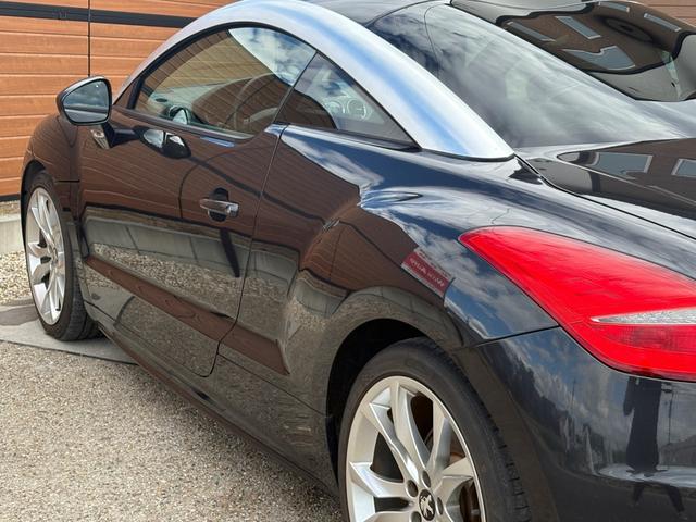 ＲＣＺ ベースグレード　車検２年付き　６速マニュアル　左ハンドル　ターボ　黒革シート　シートヒーター　電動シート　フルセグＴＶ（走行中視聴可）　ＤＶＤ再生　ＵＳＢ　バックカメラ　前後障害物センサー　電動リアウィング　ＥＴＣ（12枚目）