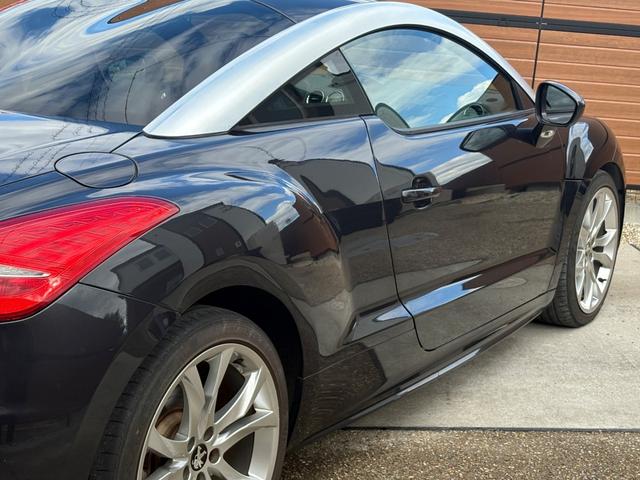 ＲＣＺ ベースグレード　車検２年付き　６速マニュアル　左ハンドル　ターボ　黒革シート　シートヒーター　電動シート　フルセグＴＶ（走行中視聴可）　ＤＶＤ再生　ＵＳＢ　バックカメラ　前後障害物センサー　電動リアウィング　ＥＴＣ（13枚目）