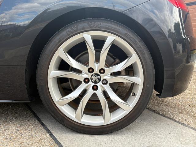 ＲＣＺ ベースグレード　車検２年付き　６速マニュアル　左ハンドル　ターボ　黒革シート　シートヒーター　電動シート　フルセグＴＶ（走行中視聴可）　ＤＶＤ再生　ＵＳＢ　バックカメラ　前後障害物センサー　電動リアウィング　ＥＴＣ（23枚目）