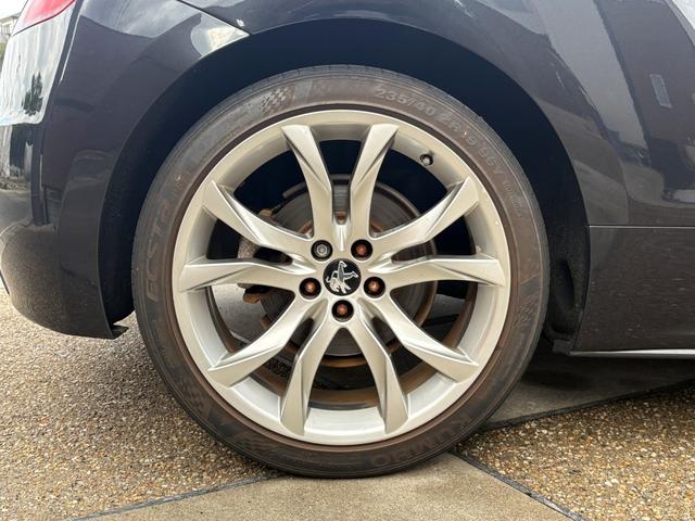 ＲＣＺ ベースグレード　車検２年付き　６速マニュアル　左ハンドル　ターボ　黒革シート　シートヒーター　電動シート　フルセグＴＶ（走行中視聴可）　ＤＶＤ再生　ＵＳＢ　バックカメラ　前後障害物センサー　電動リアウィング　ＥＴＣ（25枚目）