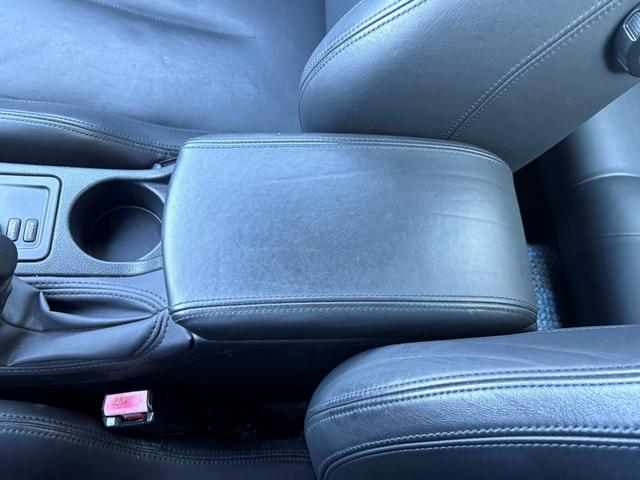 ＲＣＺ ベースグレード　車検２年付き　６速マニュアル　左ハンドル　ターボ　黒革シート　シートヒーター　電動シート　フルセグＴＶ（走行中視聴可）　ＤＶＤ再生　ＵＳＢ　バックカメラ　前後障害物センサー　電動リアウィング　ＥＴＣ（46枚目）