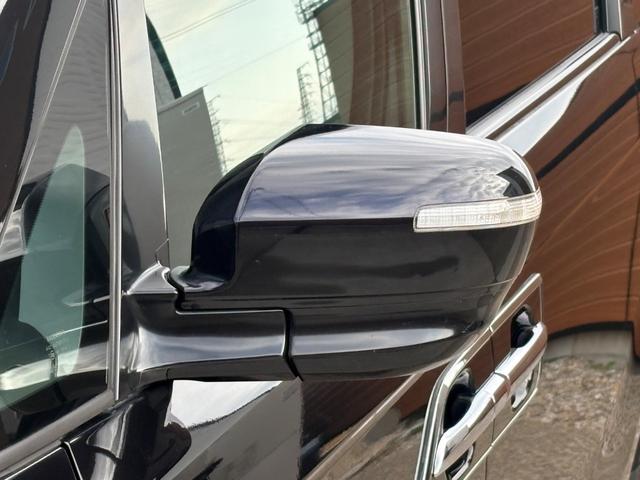 エリシオンプレステージ S HDDナビスペシャルパッケージ 車検2027年3月29日迄 両側電動スライドドア 黒革シート 電動シート シートヒーター バックカメラ 社外18インチアルミホイール HIDヘッドライト フォグライト DVD再生 ETC スペアキー(9枚目)