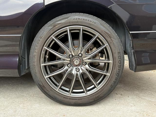 エリシオンプレステージ S HDDナビスペシャルパッケージ 車検2027年3月29日迄 両側電動スライドドア 黒革シート 電動シート シートヒーター バックカメラ 社外18インチアルミホイール HIDヘッドライト フォグライト DVD再生 ETC スペアキー(22枚目)