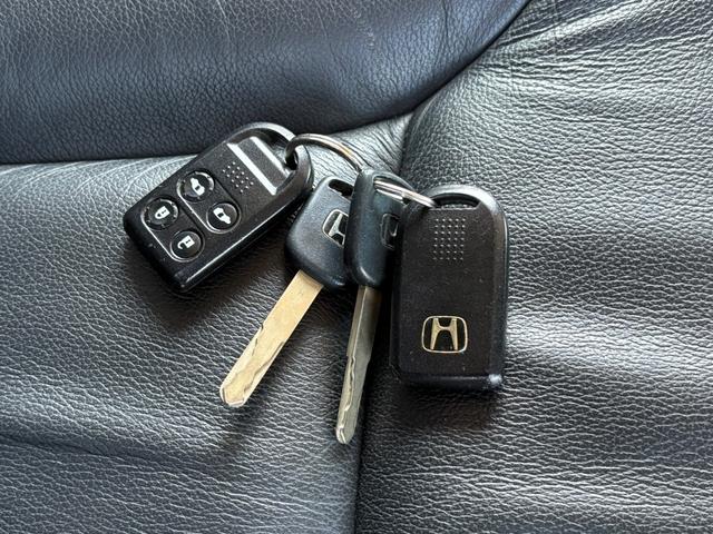 エリシオンプレステージ S HDDナビスペシャルパッケージ 車検2027年3月29日迄 両側電動スライドドア 黒革シート 電動シート シートヒーター バックカメラ 社外18インチアルミホイール HIDヘッドライト フォグライト DVD再生 ETC スペアキー(28枚目)