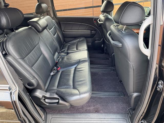 エリシオンプレステージ S HDDナビスペシャルパッケージ 車検2027年3月29日迄 両側電動スライドドア 黒革シート 電動シート シートヒーター バックカメラ 社外18インチアルミホイール HIDヘッドライト フォグライト DVD再生 ETC スペアキー(33枚目)