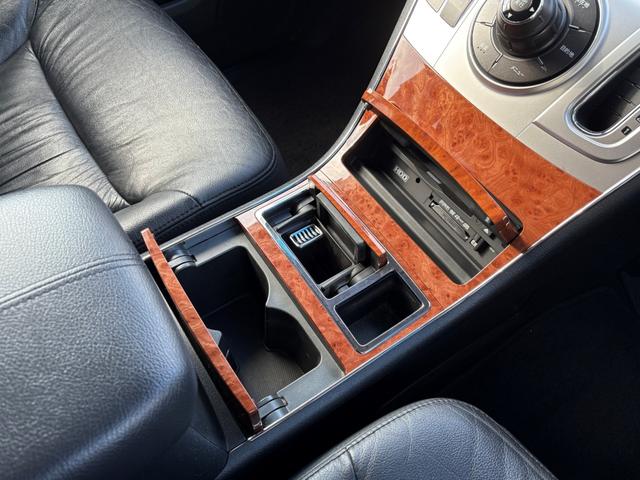 エリシオンプレステージ S HDDナビスペシャルパッケージ 車検2027年3月29日迄 両側電動スライドドア 黒革シート 電動シート シートヒーター バックカメラ 社外18インチアルミホイール HIDヘッドライト フォグライト DVD再生 ETC スペアキー(48枚目)