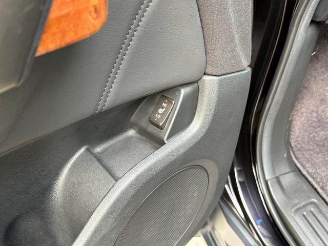 エリシオンプレステージ S HDDナビスペシャルパッケージ 車検2027年3月29日迄 両側電動スライドドア 黒革シート 電動シート シートヒーター バックカメラ 社外18インチアルミホイール HIDヘッドライト フォグライト DVD再生 ETC スペアキー(54枚目)