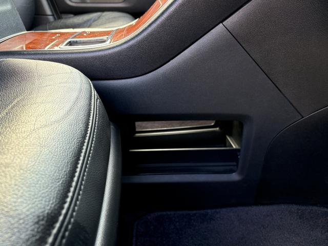 エリシオンプレステージ S HDDナビスペシャルパッケージ 車検2027年3月29日迄 両側電動スライドドア 黒革シート 電動シート シートヒーター バックカメラ 社外18インチアルミホイール HIDヘッドライト フォグライト DVD再生 ETC スペアキー(58枚目)