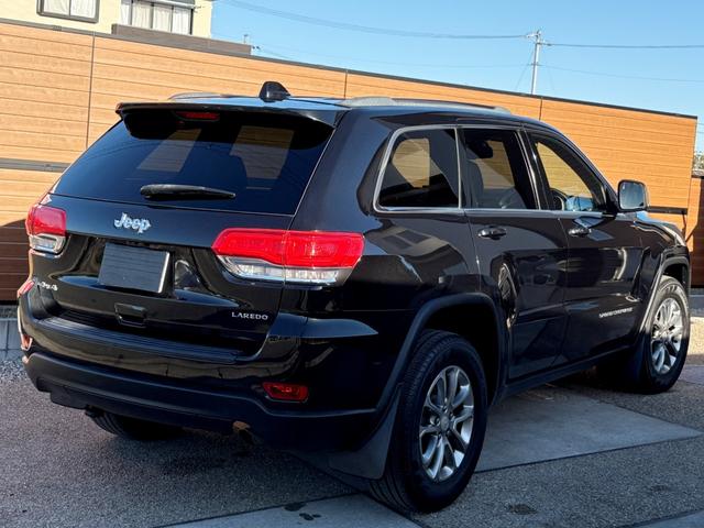 ピレリタイヤ８部山残っておりますのでまだまだご使用可能です。