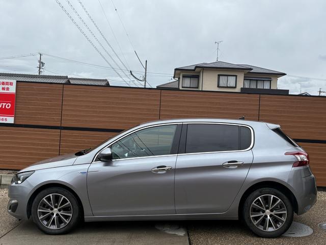 ３０８ アリュール　ブルーＨＤｉ　車検２０２７年９月２８日迄　ディーゼルターボ　ナビ　Ｂｌｕｅｔｏｏｔｈ接続　ＵＳＢ　バックカメラ　前後障害物センサー　ＬＥＤヘッドライト　パドルシフト　クルーズコントロール　スマートキー　ＥＴＣ（14枚目）