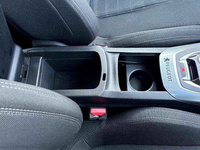 ３０８ アリュール　ブルーＨＤｉ　車検２０２７年９月２８日迄　ディーゼルターボ　ナビ　Ｂｌｕｅｔｏｏｔｈ接続　ＵＳＢ　バックカメラ　前後障害物センサー　ＬＥＤヘッドライト　パドルシフト　クルーズコントロール　スマートキー　ＥＴＣ（45枚目）