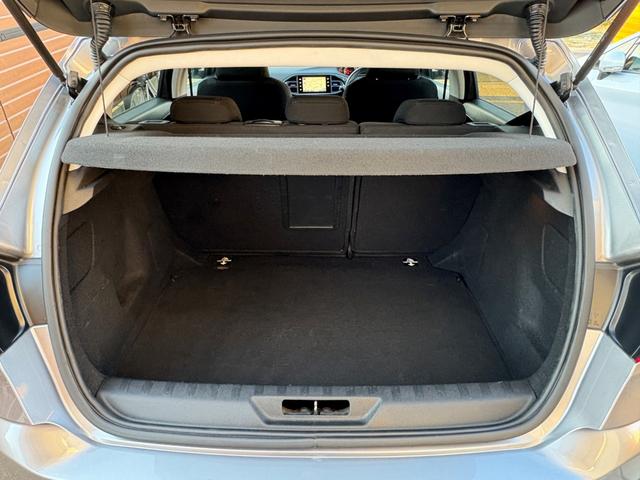 ３０８ アリュール　ブルーＨＤｉ　車検２０２７年９月２８日迄　ディーゼルターボ　ナビ　Ｂｌｕｅｔｏｏｔｈ接続　ＵＳＢ　バックカメラ　前後障害物センサー　ＬＥＤヘッドライト　パドルシフト　クルーズコントロール　スマートキー　ＥＴＣ（50枚目）