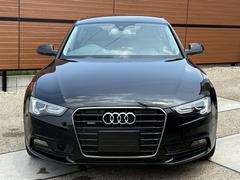 現在お乗りのお車も国産、輸入車問わず高価買取（下取り）実施中です。是非一度無料査定お試しください。 5