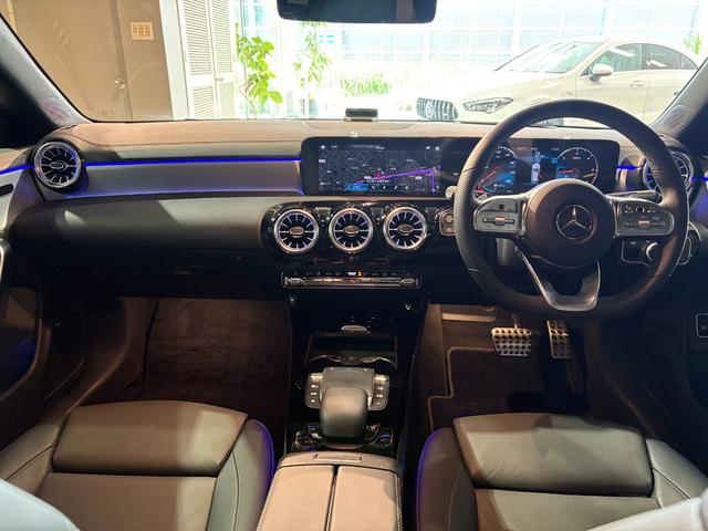ＣＬＡクラス シューティングブレーク ＣＬＡ２００ｄシュティングブレＡＭＧレザエクスクルＰ　ＡＭＧレザーエクスクルーシブ・レーダーセーフティ・アドバンスド・ナビＰＫＧ　サンルーフ　本革シート　ドラレコ　フットトランクオープナー　ＨＵＤ　３６０度カメラ　アドバンスドサウンド　禁煙車　キーレスゴ（9枚目）