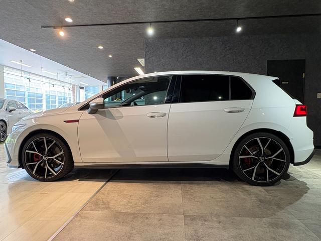 ゴルフGTI ベースグレード DCC・テクノロジーPKG DiscoverProナビTV 禁煙車 アダプティブシャシーコントロール 19AW IQ.LIGHT(LEDマトリクスヘッドライト)バックカメラ 前後ドラレコ HUD(6枚目)