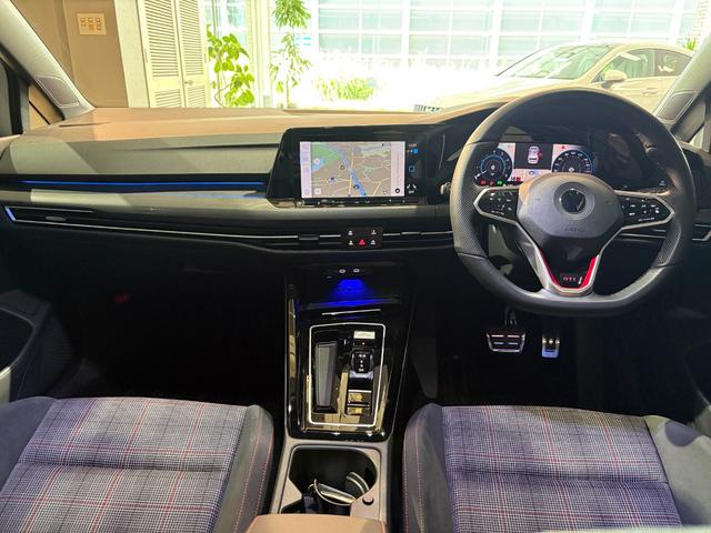 ゴルフGTI ベースグレード DCC・テクノロジーPKG DiscoverProナビTV 禁煙車 アダプティブシャシーコントロール 19AW IQ.LIGHT(LEDマトリクスヘッドライト)バックカメラ 前後ドラレコ HUD(9枚目)