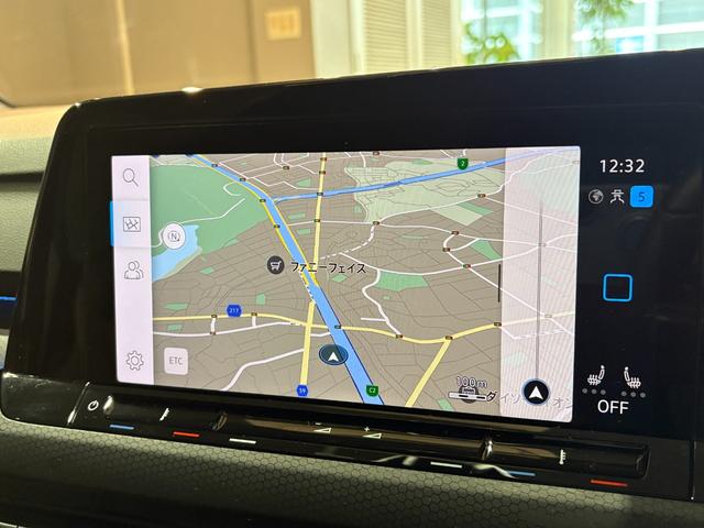 ゴルフGTI ベースグレード DCC・テクノロジーPKG DiscoverProナビTV 禁煙車 アダプティブシャシーコントロール 19AW IQ.LIGHT(LEDマトリクスヘッドライト)バックカメラ 前後ドラレコ HUD(18枚目)