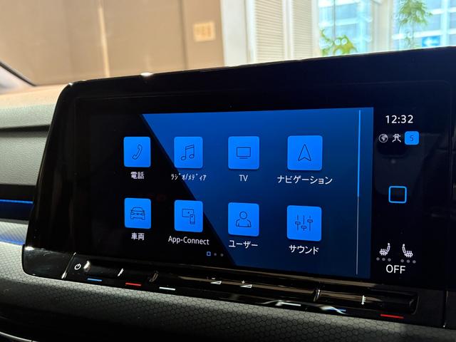 ゴルフGTI ベースグレード DCC・テクノロジーPKG DiscoverProナビTV 禁煙車 アダプティブシャシーコントロール 19AW IQ.LIGHT(LEDマトリクスヘッドライト)バックカメラ 前後ドラレコ HUD(19枚目)