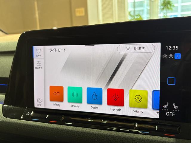 ゴルフGTI ベースグレード DCC・テクノロジーPKG DiscoverProナビTV 禁煙車 アダプティブシャシーコントロール 19AW IQ.LIGHT(LEDマトリクスヘッドライト)バックカメラ 前後ドラレコ HUD(26枚目)