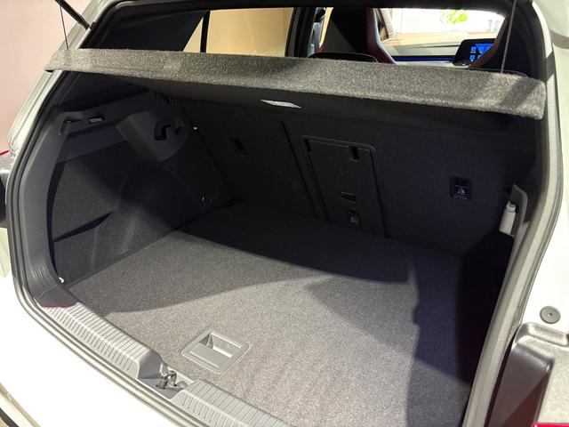 ゴルフGTI ベースグレード DCC・テクノロジーPKG DiscoverProナビTV 禁煙車 アダプティブシャシーコントロール 19AW IQ.LIGHT(LEDマトリクスヘッドライト)バックカメラ 前後ドラレコ HUD(44枚目)