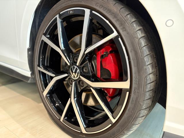 ゴルフGTI ベースグレード DCC・テクノロジーPKG DiscoverProナビTV 禁煙車 アダプティブシャシーコントロール 19AW IQ.LIGHT(LEDマトリクスヘッドライト)バックカメラ 前後ドラレコ HUD(48枚目)
