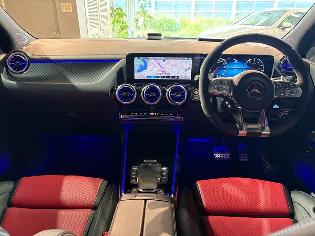 GLAクラス GLA45 S 4マチック+ AMGパフォーマンス・アドバンスドPKG パノラマスライディングルーフ AMG21インチAW 1オーナー 禁煙 HUD 本革AMGパフォーマンスシート シートベンチレーター フットトランクオープナー(9枚目)