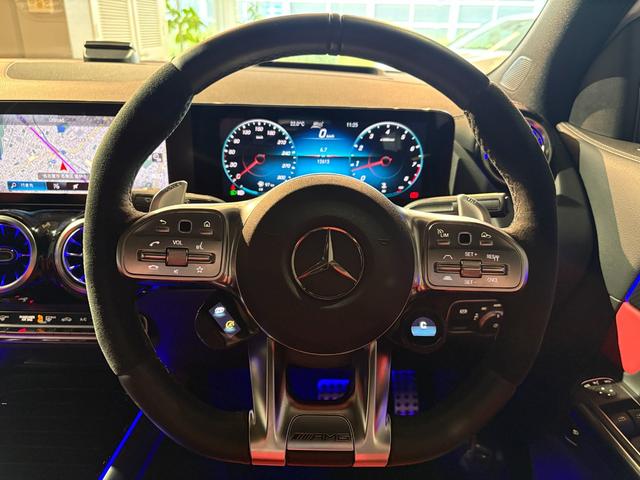 GLAクラス GLA45 S 4マチック+ AMGパフォーマンス・アドバンスドPKG パノラマスライディングルーフ AMG21インチAW 1オーナー 禁煙 HUD 本革AMGパフォーマンスシート シートベンチレーター フットトランクオープナー(10枚目)
