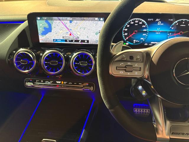GLAクラス GLA45 S 4マチック+ AMGパフォーマンス・アドバンスドPKG パノラマスライディングルーフ AMG21インチAW 1オーナー 禁煙 HUD 本革AMGパフォーマンスシート シートベンチレーター フットトランクオープナー(13枚目)