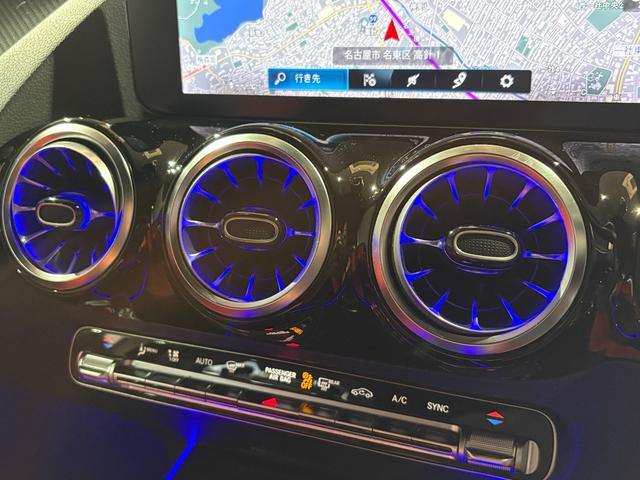 GLAクラス GLA45 S 4マチック+ AMGパフォーマンス・アドバンスドPKG パノラマスライディングルーフ AMG21インチAW 1オーナー 禁煙 HUD 本革AMGパフォーマンスシート シートベンチレーター フットトランクオープナー(31枚目)