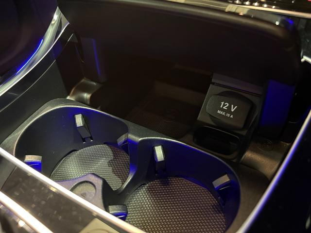Eクラス E250 アバンギャルド スポーツ レザーPKG 本革シート Brumester 前後席シートヒーター エアバランスPKG 前後ドラレコ 木目調パネル レーダーセーフティPKG フットトランクオープナー ナビTV 360度カメラ 禁煙車(30枚目)