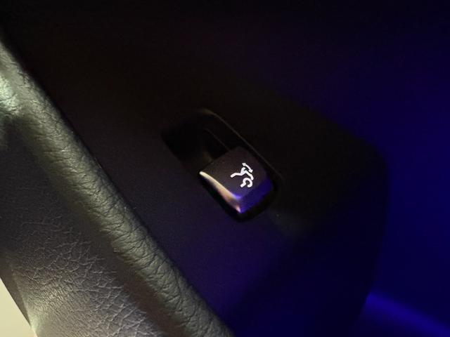 Eクラス E250 アバンギャルド スポーツ レザーPKG 本革シート Brumester 前後席シートヒーター エアバランスPKG 前後ドラレコ 木目調パネル レーダーセーフティPKG フットトランクオープナー ナビTV 360度カメラ 禁煙車(40枚目)