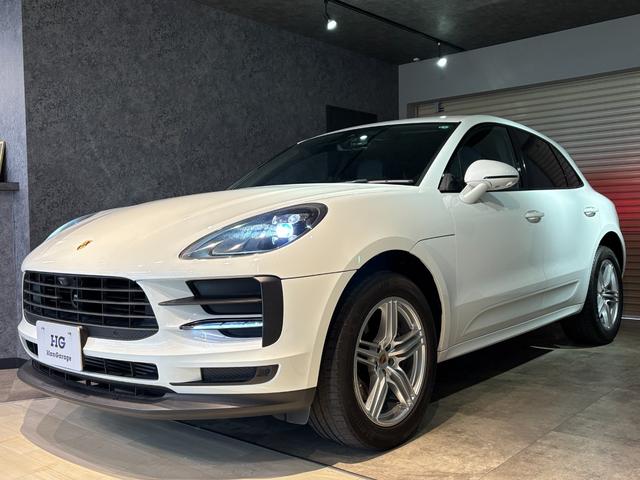 マカン マカン　スポーツクロノ・レザーインテリアＰＫＧ　ＰＡＳＭ　スポーツデザインドアミラー・サイドスカート　ペイントリアセンターエプロン　ＢＯＳＥ　エントリー＆ドライブ　シートヒーター　１９ＡＷ　パワステ＋　禁煙車（7枚目）