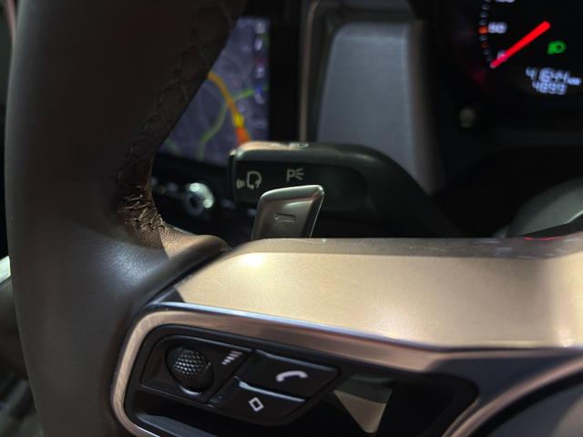 マカン マカン　スポーツクロノ・レザーインテリアＰＫＧ　ＰＡＳＭ　スポーツデザインドアミラー・サイドスカート　ペイントリアセンターエプロン　ＢＯＳＥ　エントリー＆ドライブ　シートヒーター　１９ＡＷ　パワステ＋　禁煙車（15枚目）