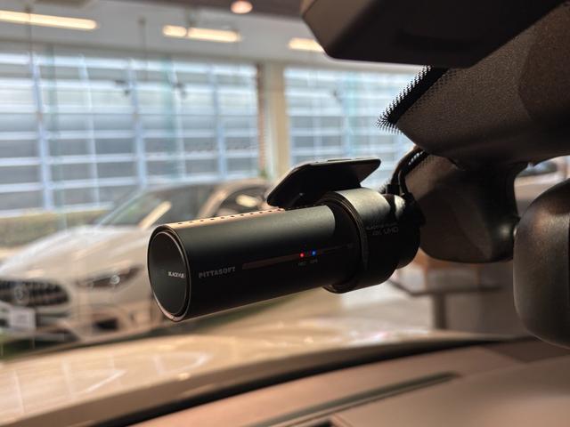 マカン マカン　スポーツクロノ・レザーインテリアＰＫＧ　ＰＡＳＭ　スポーツデザインドアミラー・サイドスカート　ペイントリアセンターエプロン　ＢＯＳＥ　エントリー＆ドライブ　シートヒーター　１９ＡＷ　パワステ＋　禁煙車（39枚目）