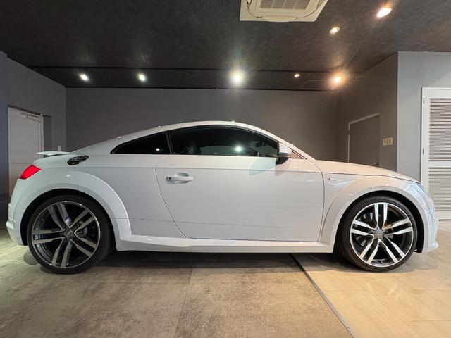 ＴＴクーペ ２．０ＴＦＳＩ　クワトロ　Ｓラインパッケージ　ＯＰ１９インチＡＷ　ドラレコ　ナビＴＶ　バックカメラ　バーチャルコックピット　ＬＥＤヘッドライト　　ＬＥＤリヤダイナミックターンインジケーター　ドライブセレクト　アドバンスドキー　ＡＰＳ　禁煙車（3枚目）