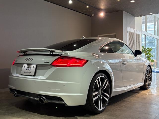 ＴＴクーペ ２．０ＴＦＳＩ　クワトロ　Ｓラインパッケージ　ＯＰ１９インチＡＷ　ドラレコ　ナビＴＶ　バックカメラ　バーチャルコックピット　ＬＥＤヘッドライト　　ＬＥＤリヤダイナミックターンインジケーター　ドライブセレクト　アドバンスドキー　ＡＰＳ　禁煙車（5枚目）