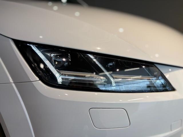 ＴＴクーペ ２．０ＴＦＳＩ　クワトロ　Ｓラインパッケージ　ＯＰ１９インチＡＷ　ドラレコ　ナビＴＶ　バックカメラ　バーチャルコックピット　ＬＥＤヘッドライト　　ＬＥＤリヤダイナミックターンインジケーター　ドライブセレクト　アドバンスドキー　ＡＰＳ　禁煙車（48枚目）
