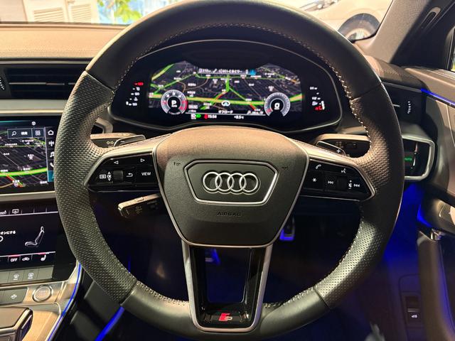 Ａ６ ４０ＴＤＩクワトロスポーツ　Ｓラインパッケージ　ＯＰ２１インチＡＷ　パワークロージングドア　バルコナレザースポーツシート　ワイヤレスチャージ　前後ドラレコ　ＭＭＩナビＴＶ　３６０度カメラ　ＨＤマトリクスＬＥＤライト　電動トランク　１オーナー　禁煙車（7枚目）