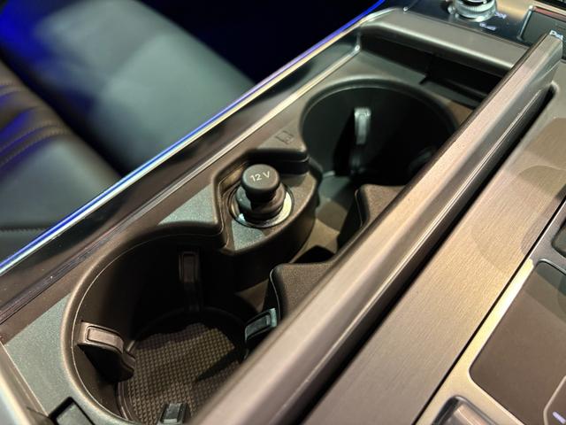 Ａ６ ４０ＴＤＩクワトロスポーツ　Ｓラインパッケージ　ＯＰ２１インチＡＷ　パワークロージングドア　バルコナレザースポーツシート　ワイヤレスチャージ　前後ドラレコ　ＭＭＩナビＴＶ　３６０度カメラ　ＨＤマトリクスＬＥＤライト　電動トランク　１オーナー　禁煙車（40枚目）