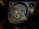 ツーリズモ　ＮＥＷインテリア　禁煙車　前後ドラレコ■７０周年記念エンブレム■ＡｐｐｌｅＣａｒＰｌａｙ／ＡｎｄｒｏｉｄＡｕｔｏ■１７インチＡＷ■ＥＴＣ■キセノンライト■ツートンレザーシート■パドルシフト（21枚目）